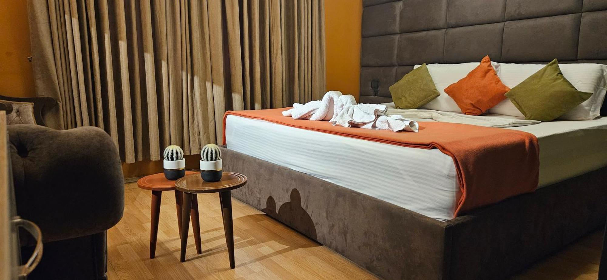 Orange Villa Tirana Eksteriør billede